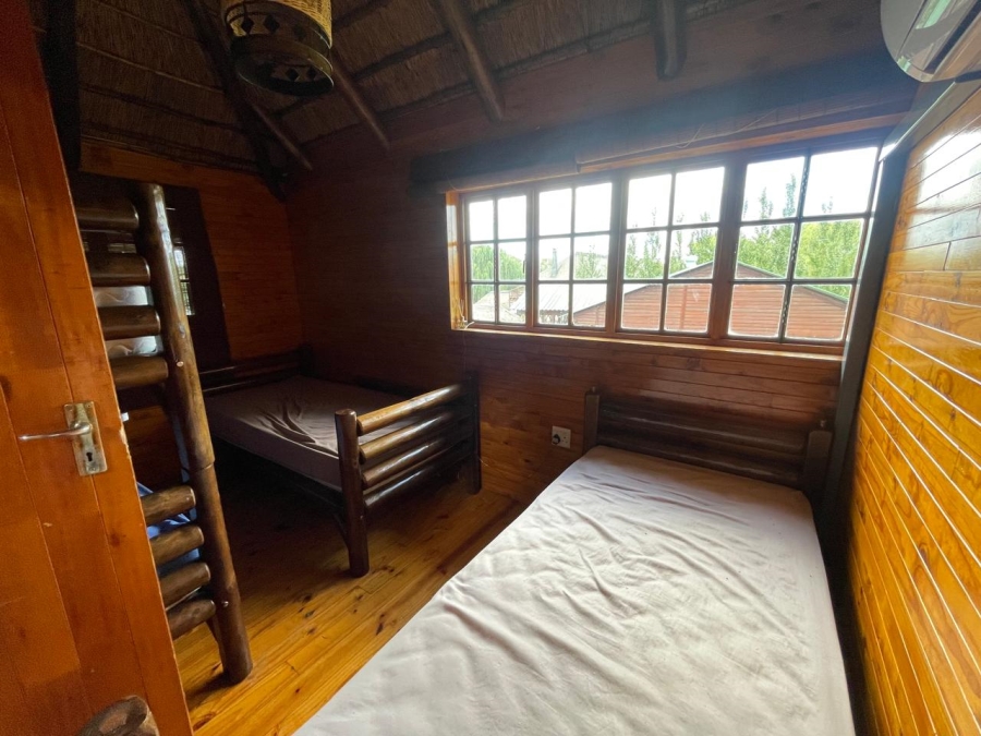 6 Bedroom Property for Sale in Christiana North West